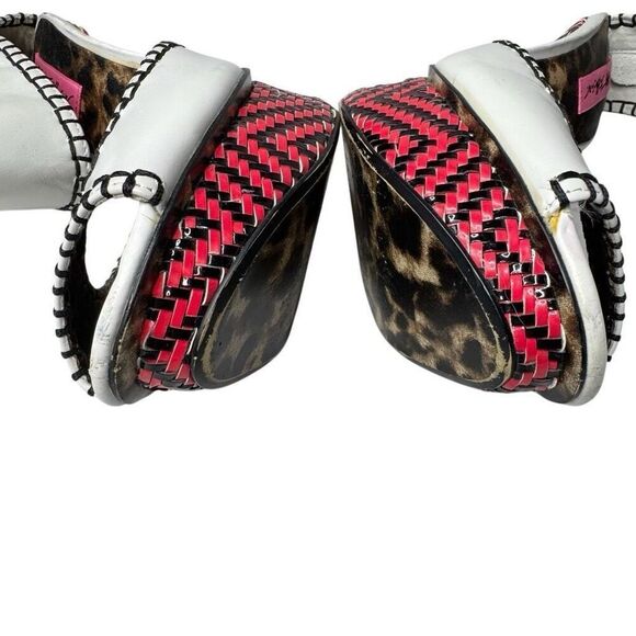 Betsey Johnson tricksy white platform stiletto heels size 8.5 - Picture 12 of 12